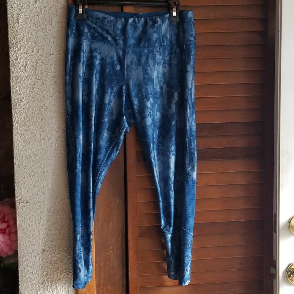 Reebok size large speedwick leggings